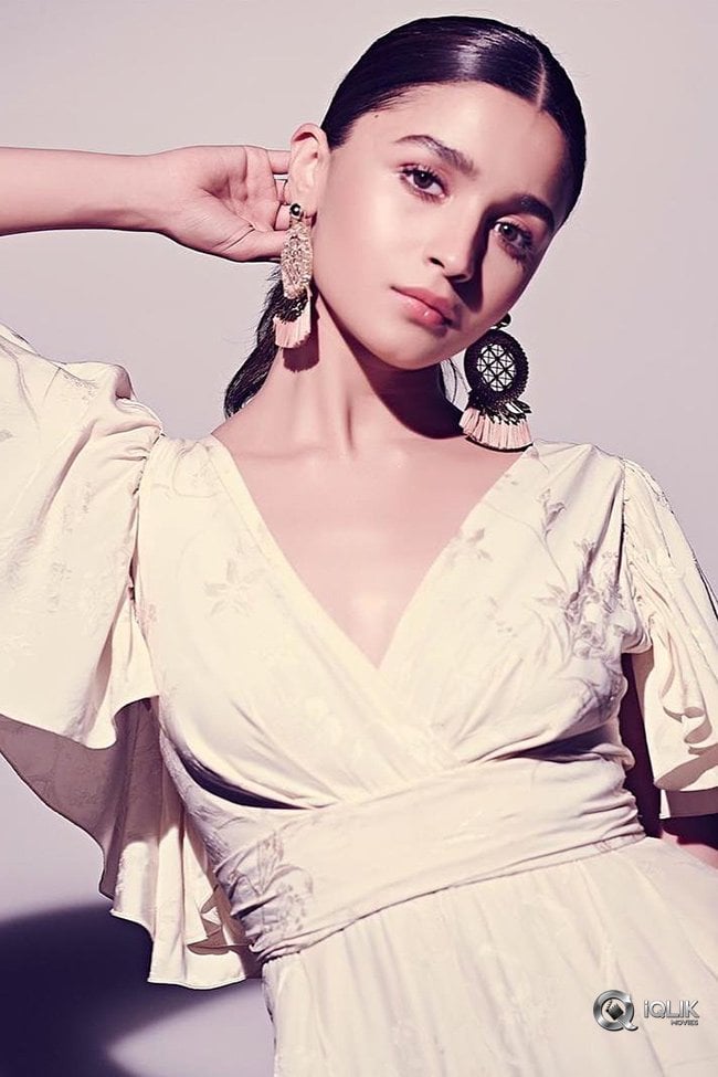 Alia-Bhatt